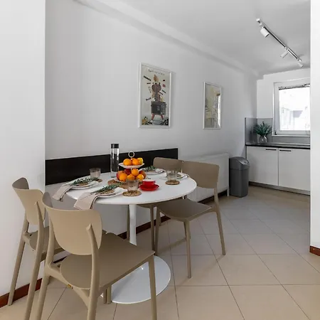 Monero Boutique Ii * Skopje